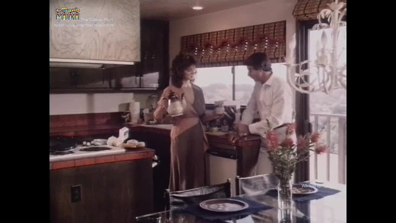 L'amour (1984) kay parker, angel, ginger lynn [retro, clásico, vintage, parodia, erótico, porno, sexo, lesbiana, milf, ana]
