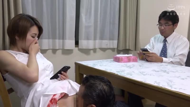 Mio kimijima estaba hipnotizado por el cuerpo erótico de la esposa de mi pequeño hermanastro